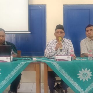 Agus Mulyono memberikan sambutan selaku PCM Kasihan dalam Pelatihan Web Site Lazismu